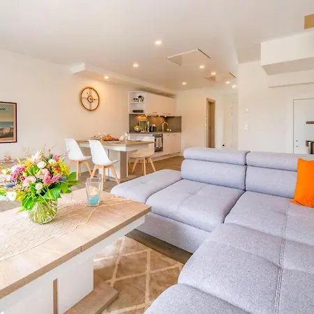 Baltic Village-damp Damp